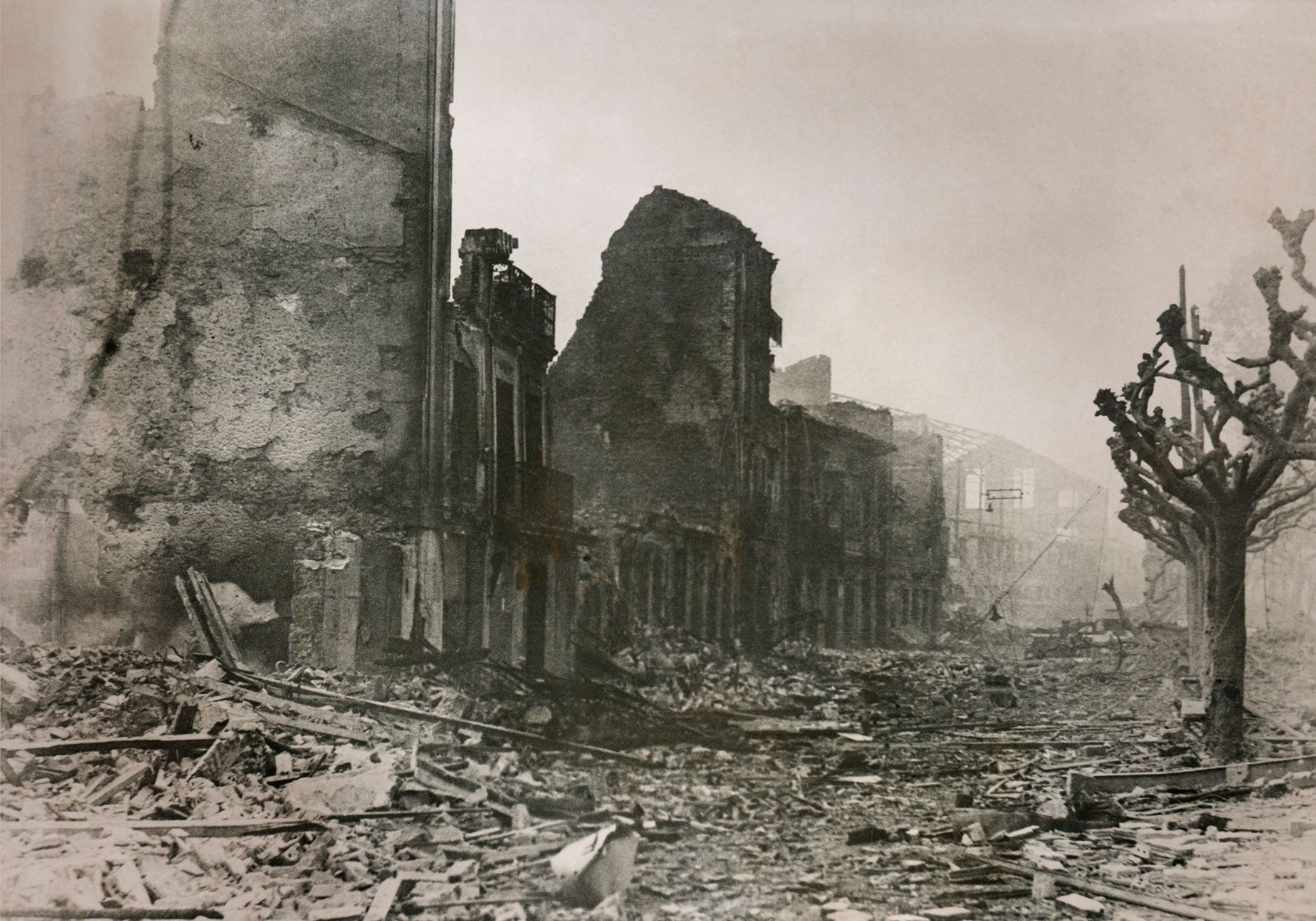 Imagen de De la crisis de la Restauración a la Guerra Civil