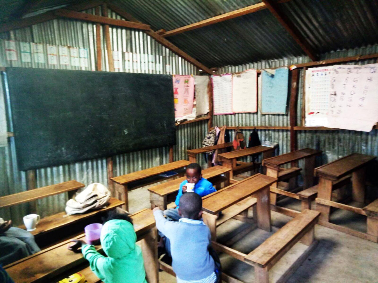 Aula infantil en Jambo Bella School, Kenia.