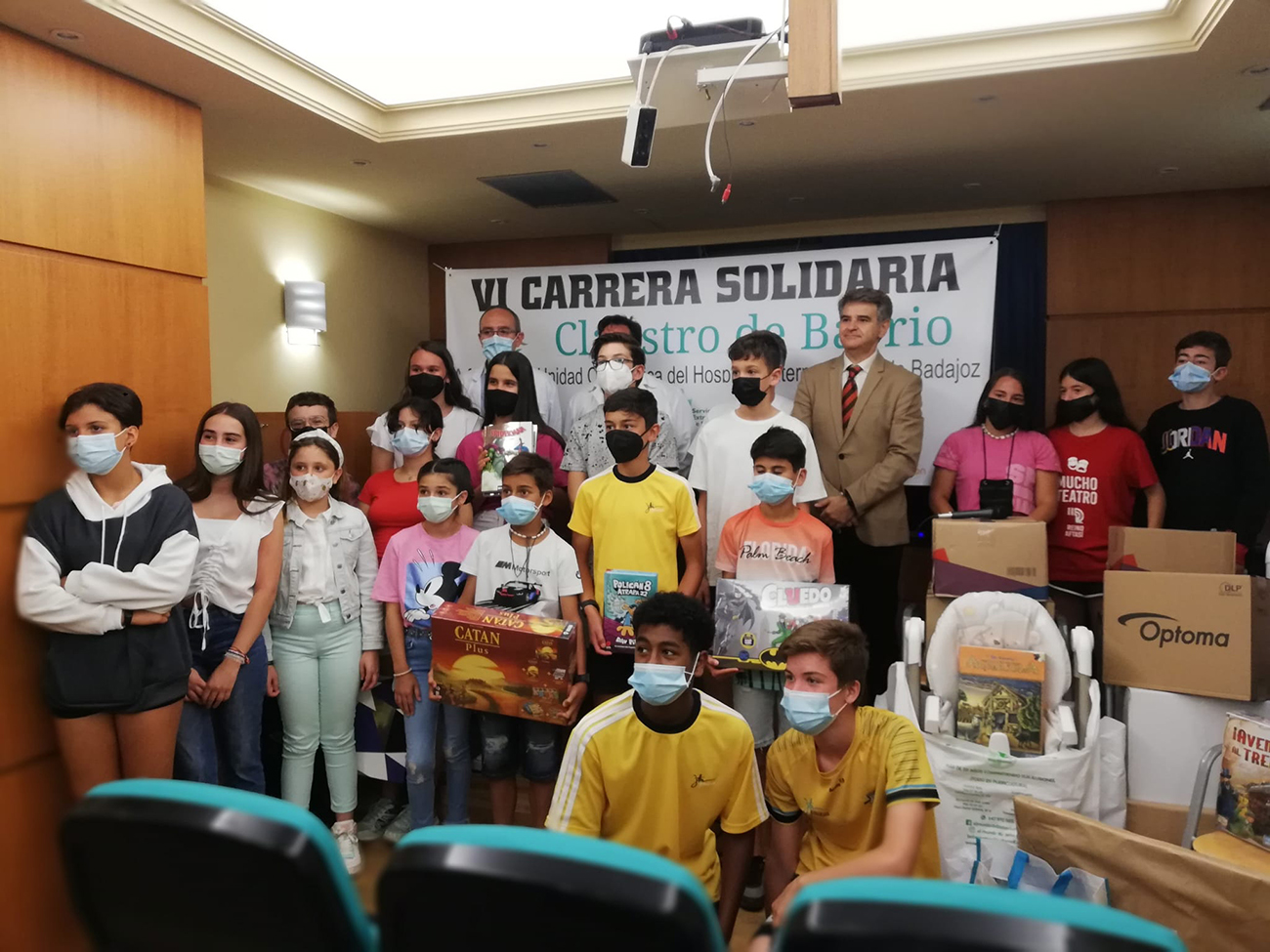 Entrega donación al hospital Materno Infantil de Badajoz