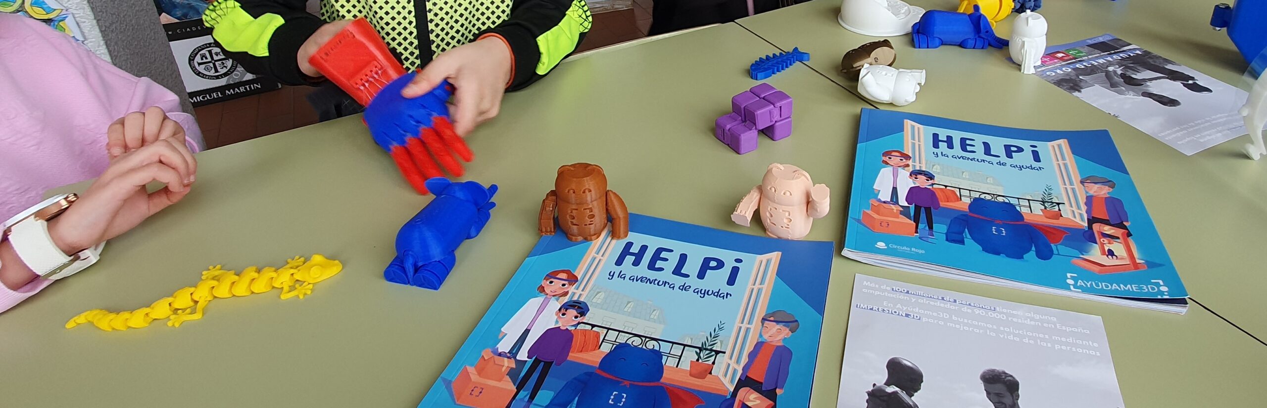Actividades de motivación hacia la impresión 3D y proyectos solidarios