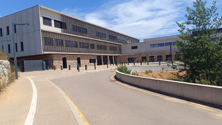 Estancia profesional en Collège Stilettu en Ajaccio (Francia)