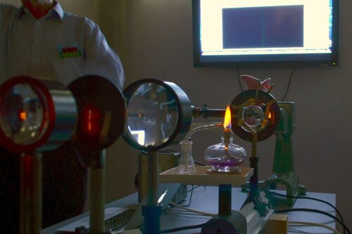 Imagen de La materia bajo la lupa: estructura atómica y enlaces