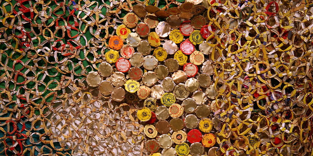 Imagen de Arte sostenible: volumen con materiales reciclados