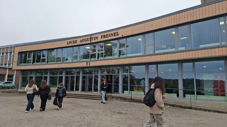 Estancia profesional en Lycée Augustin Fresnel en Bernay (Francia)