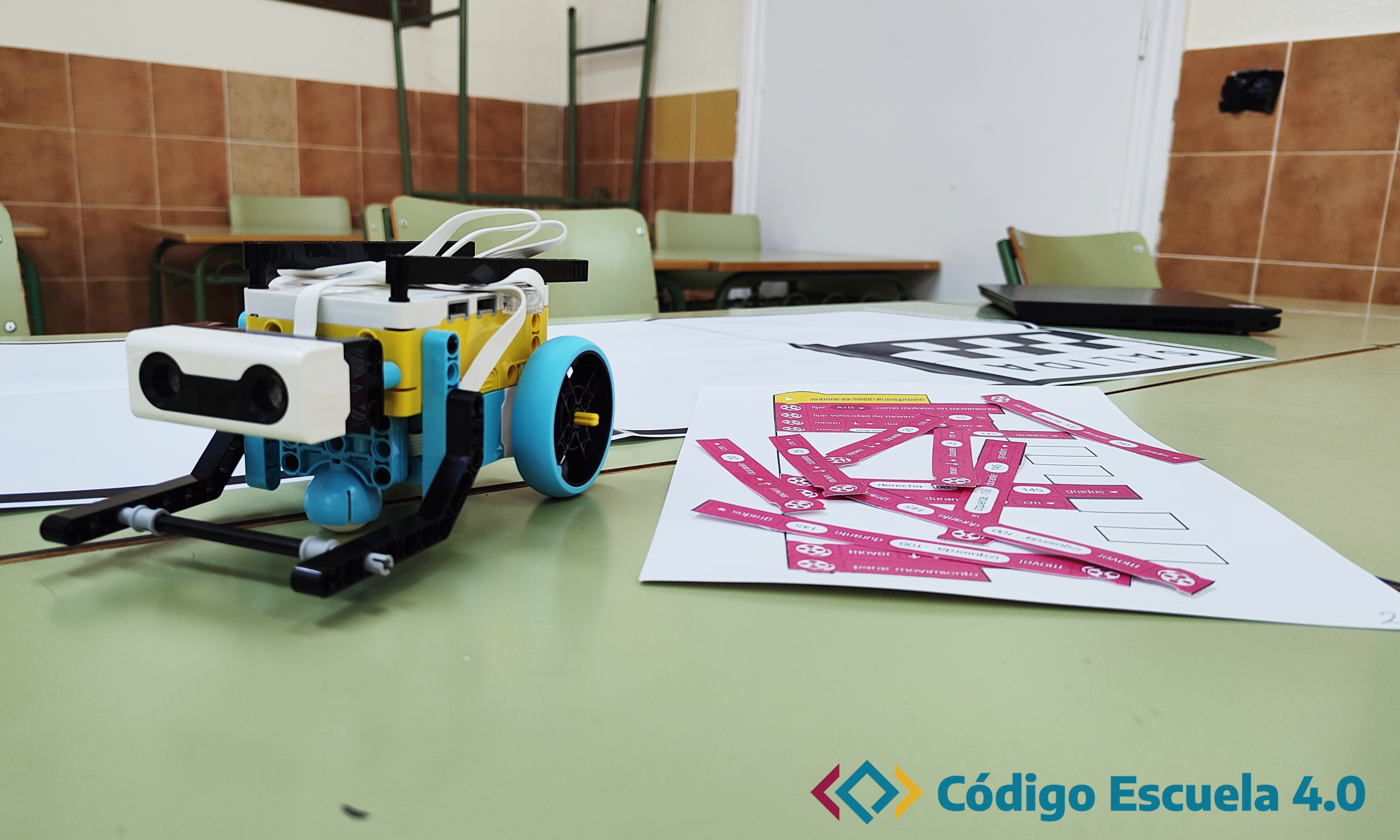Ceuta y Melilla celebran la I Feria de pensamiento computacional, programación y robótica