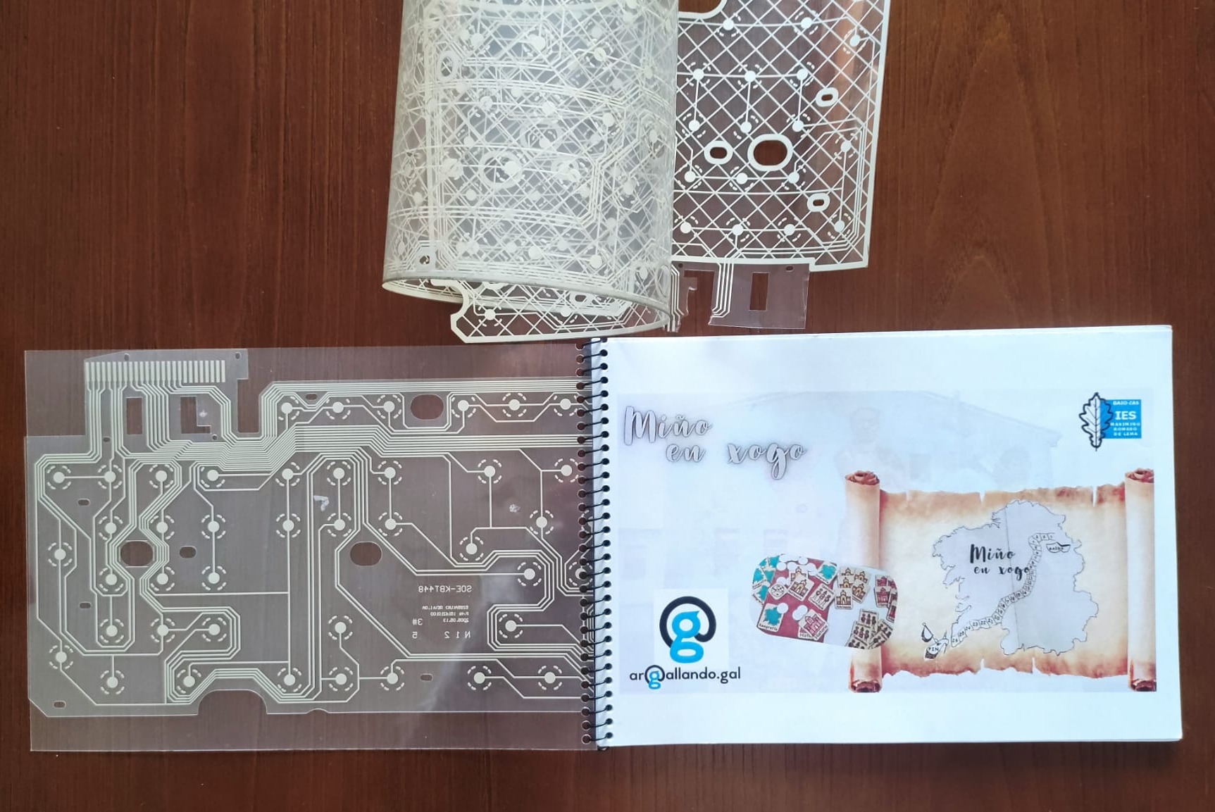 Creación de la documentación mediante reciclaje de material informático Creación de la documentación mediante reciclaje de material informático