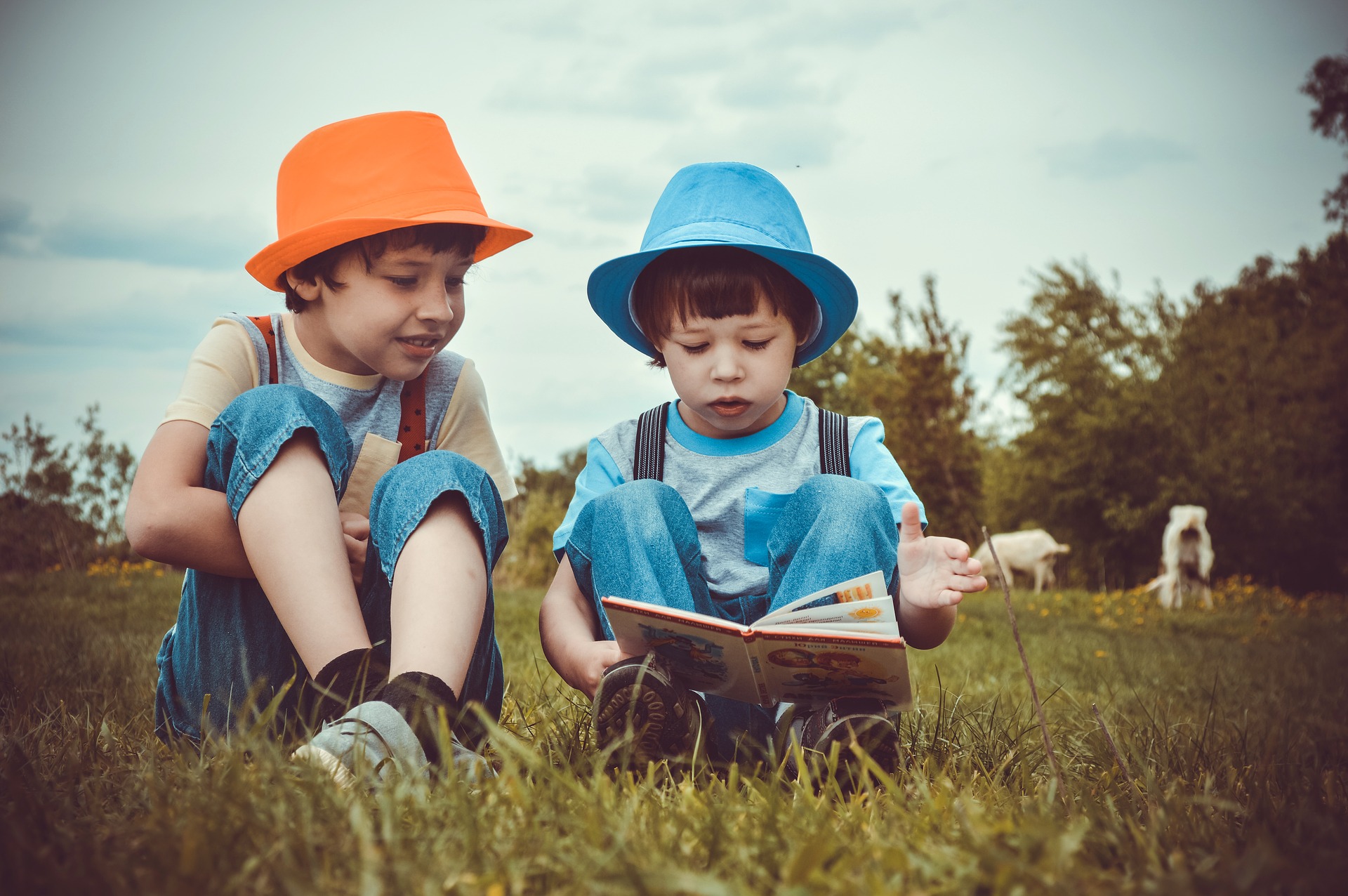 niños leyendo