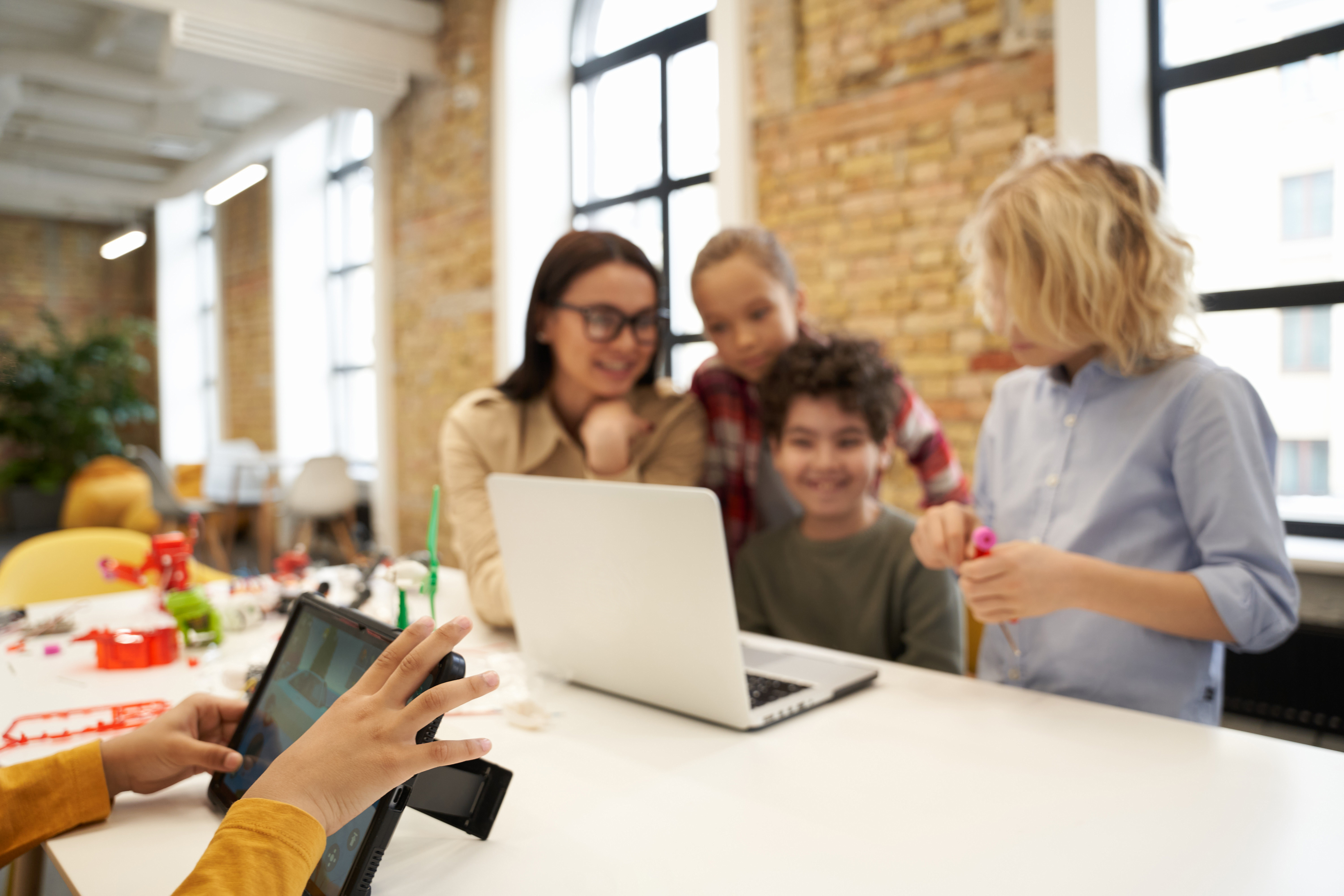 ¡Arrancamos con el penúltimo NOOC del año! #FamiliasDigitalesEC