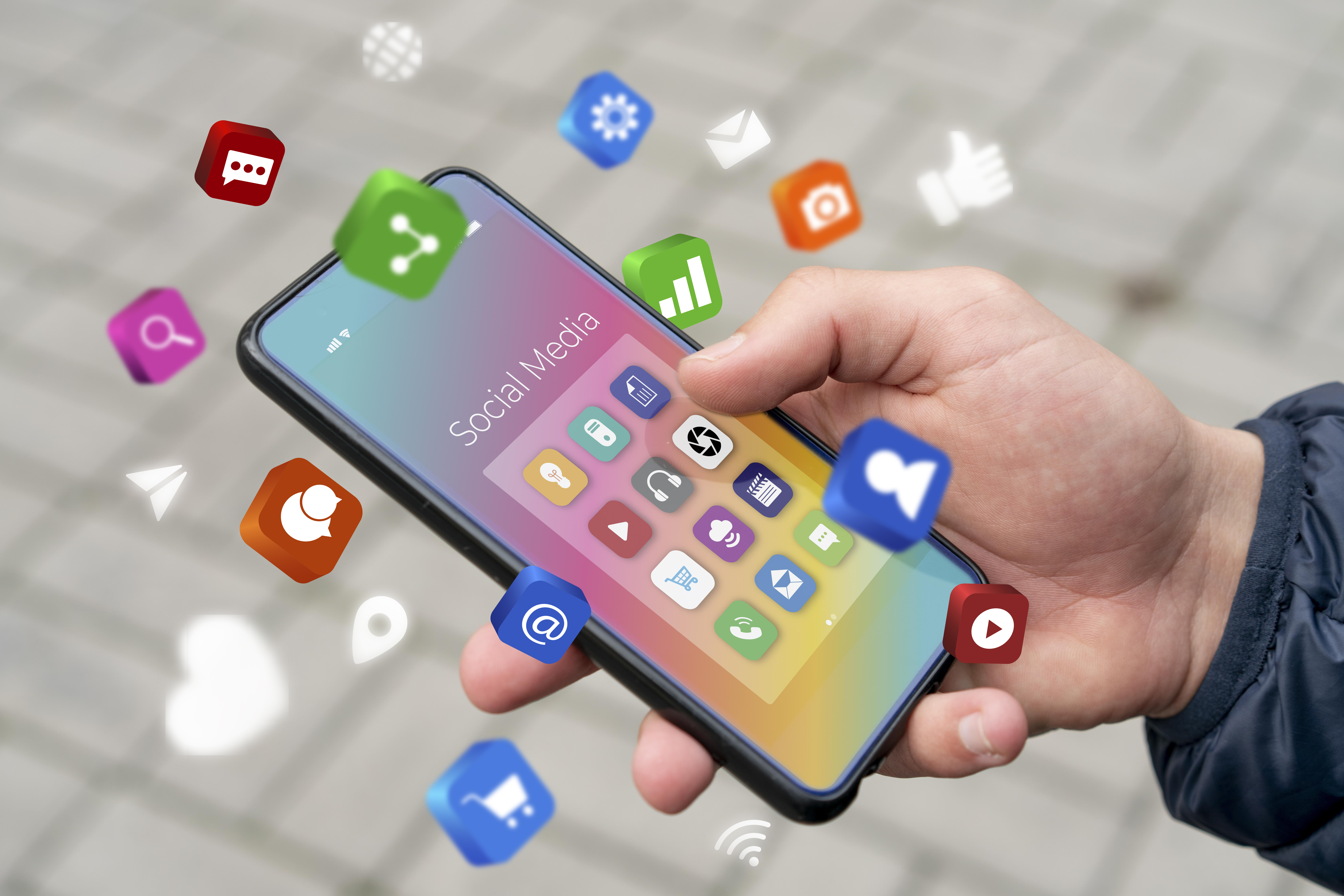 Hoy comienza el NOOC «Familias Digitales: Potenciando el buen uso de las redes sociales en familia» (2ª edición)