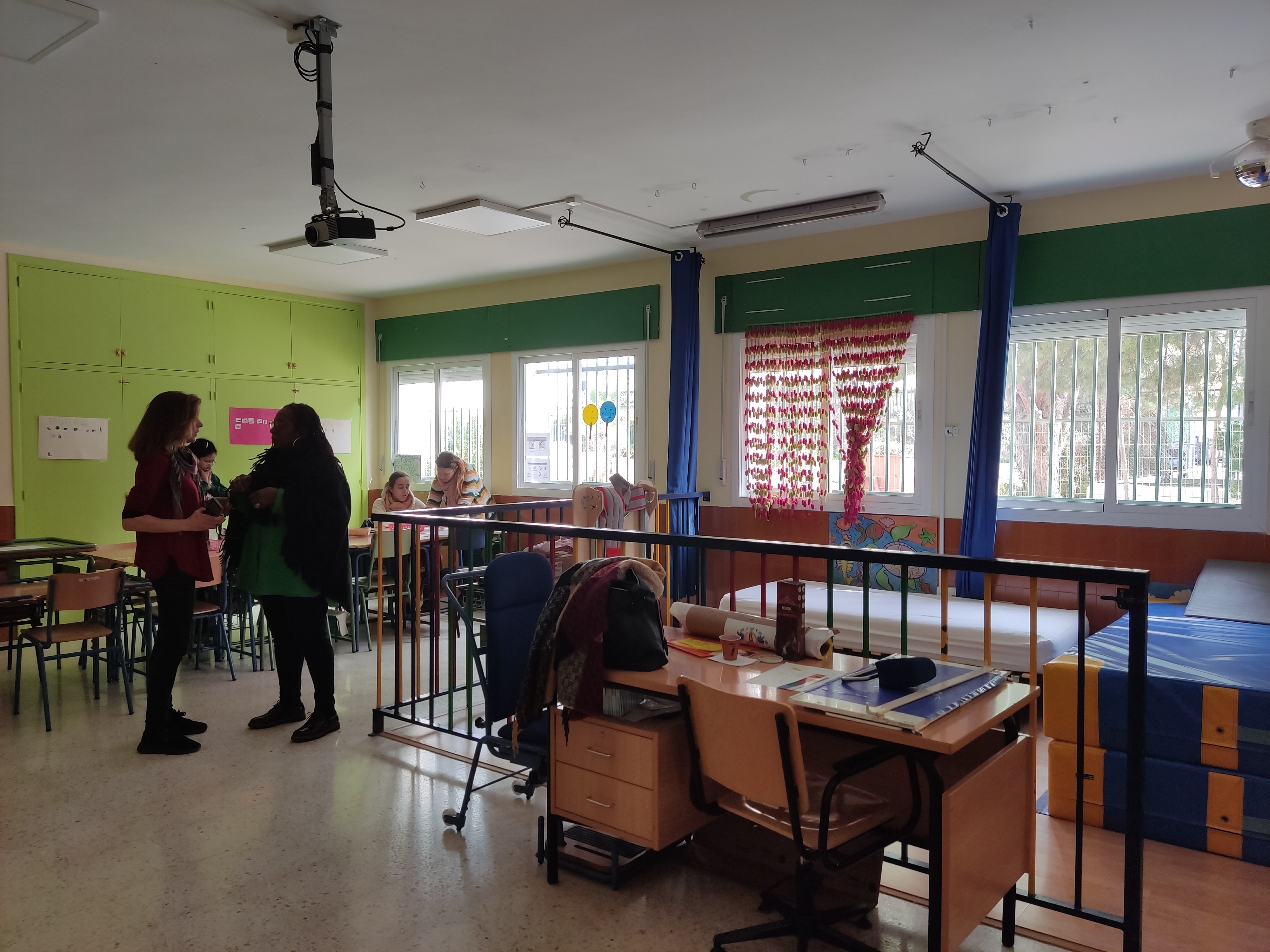 ESTANCIA PROFESIONAL DE LA PROFESORA DE ESPAÑOL MARIE-ÀGNES BOUTRIN DEL  COLLÈGE LOUIS DELGRÈS,  EN SAINT-PIERRE, MARTINICA (FRANCIA) EN NUESTRO CENTRO EL IES SALVADOR RUEDA, EN VÉLEZ-MÁLAGA.