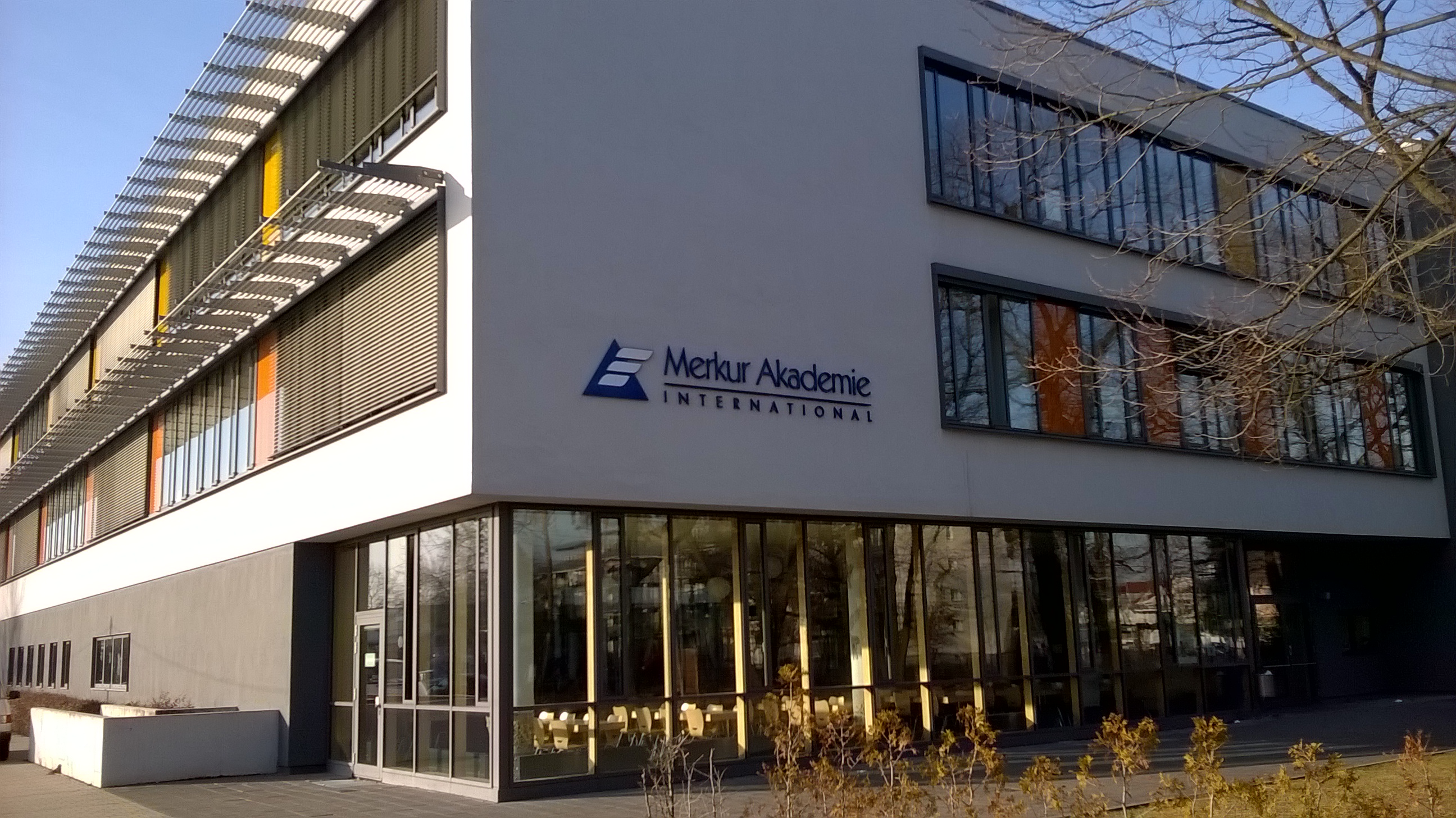 Soy profesor de alemán en la EOI de Salamanca y acabo de realizar una estancia profesional en Alemania.