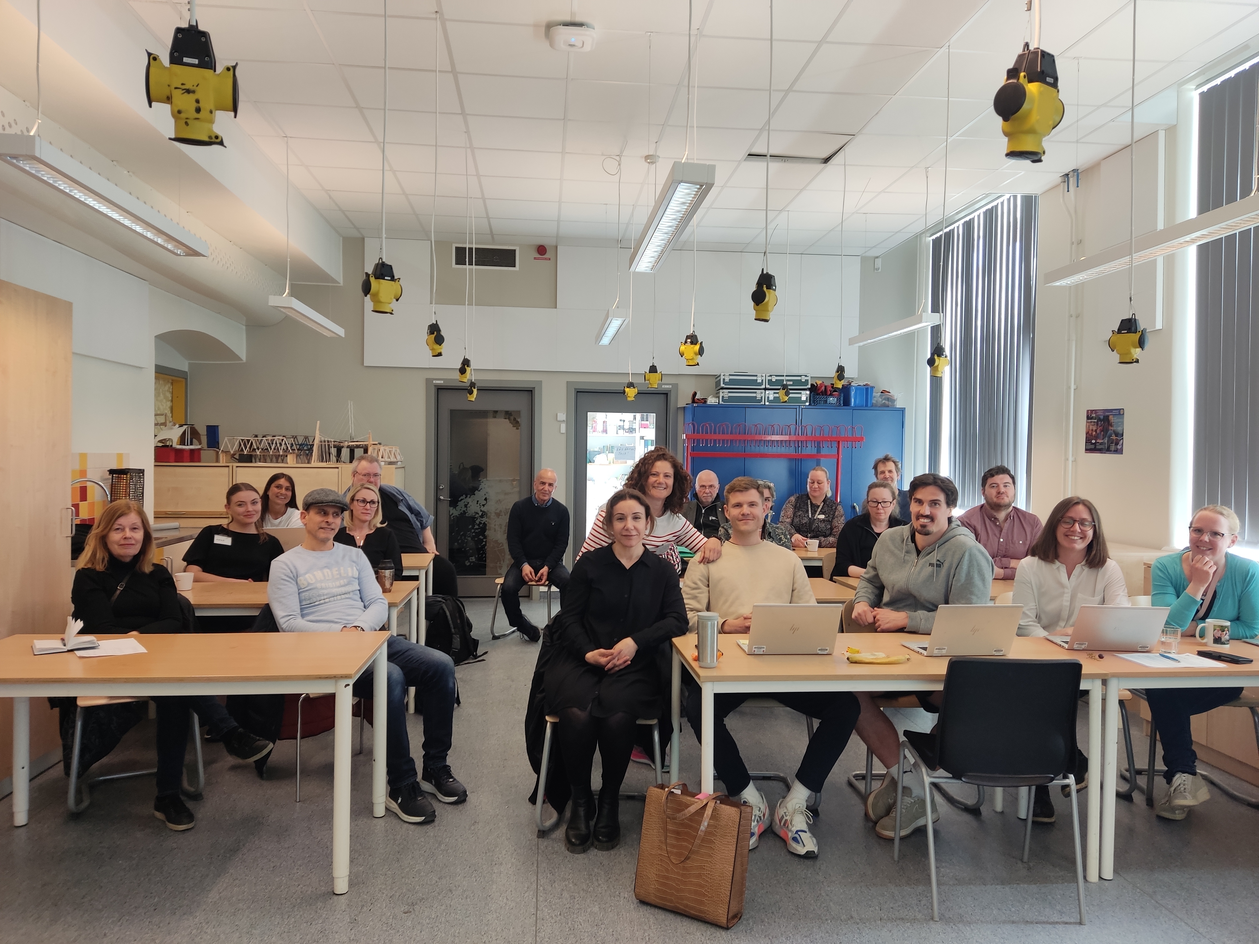 ESTANCIA PROFESIONAL EN EL ÖRBYSKOLAN DE ÄLSVAJÖ (SUECIA)